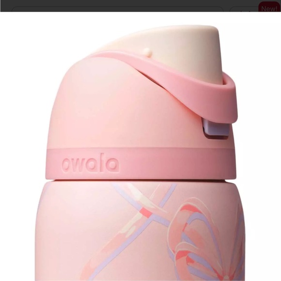 Owala pink Sugar Plum Fairy 32 Oz FreeSip Water Bottle Holiday Edition Pink NEW - Picture 3 of 7